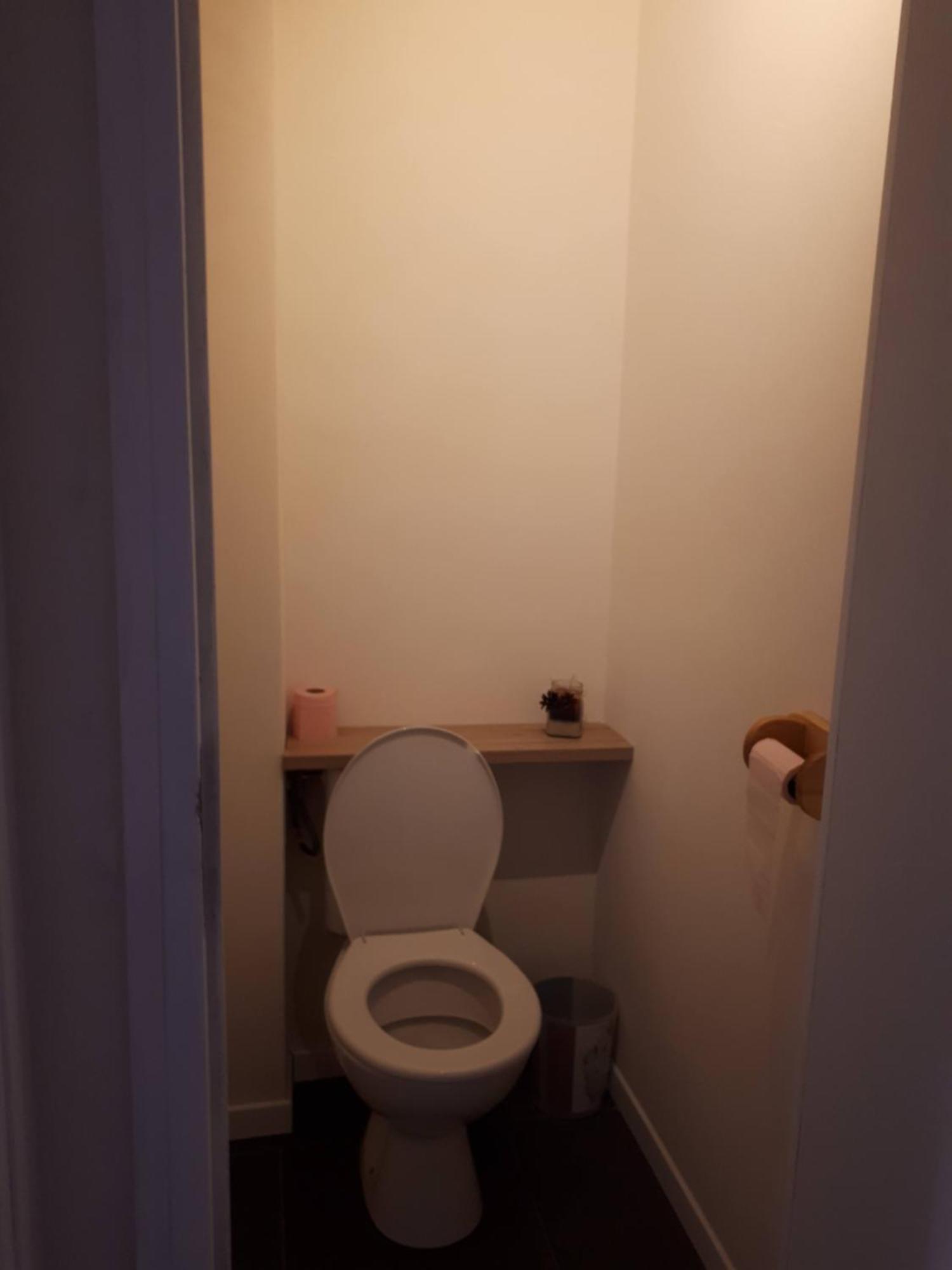 Le Pouvoir Des Fleurs,Jusqu'A 4 Personnes Crots Esterno foto